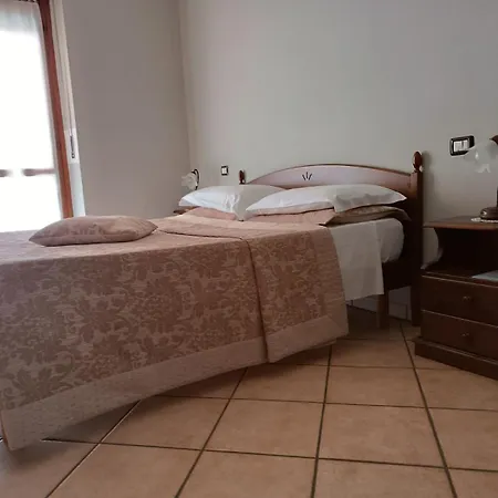 Ca 'd Gnese Country house *