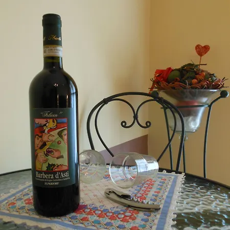 Ca 'd Gnese * Castagnole delle Lanze