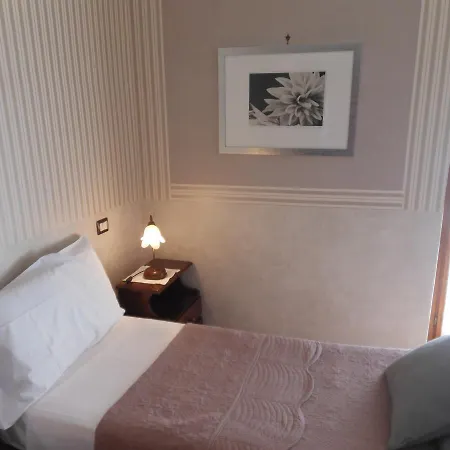 Ca 'd Gnese * Castagnole delle Lanze