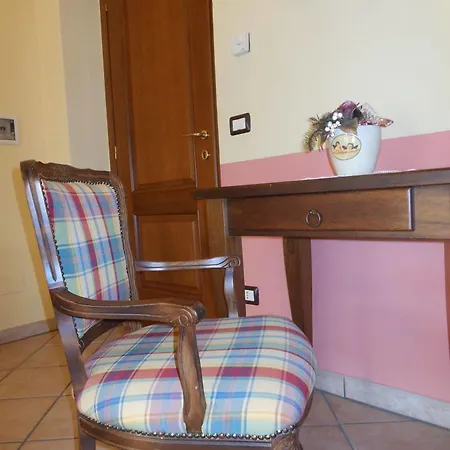 Cà 'd Gnese Casa di campagna Castagnole delle Lanze